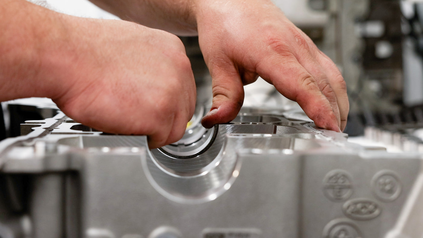 Pro R crankshaft bearing installation